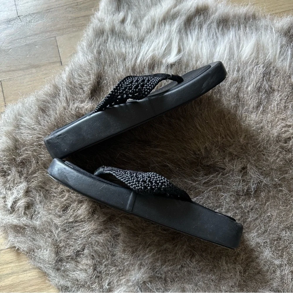 ASOS Knit Thong Platform Sandals - Black - Size 10 - Picture 2 of 3